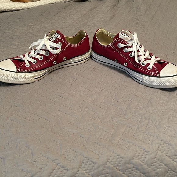 Converse - Picture 2 of 5